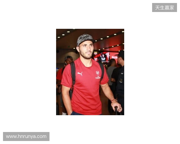 英超官方晒出图片:阿森纳U15全员抵达北京 英超官方晒出图片:阿森纳U15全员抵达北京